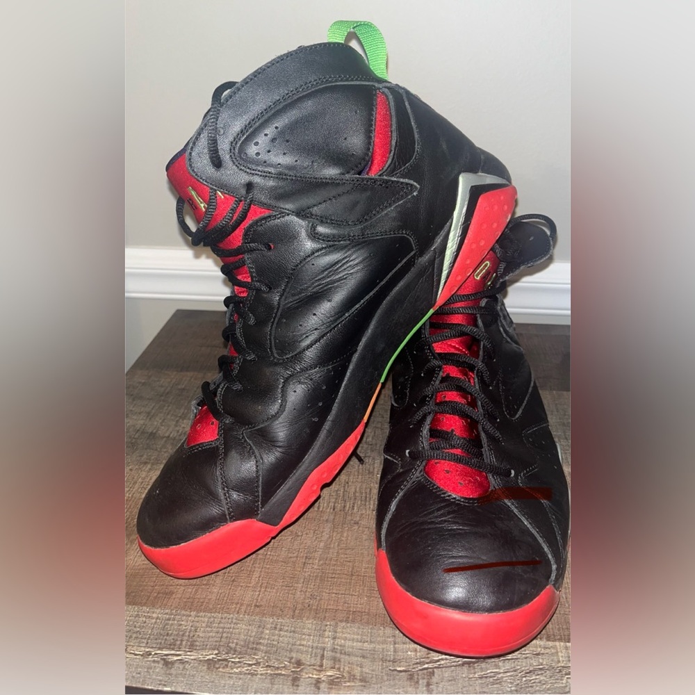 Authentic Men’s Jordan 7; Size 13